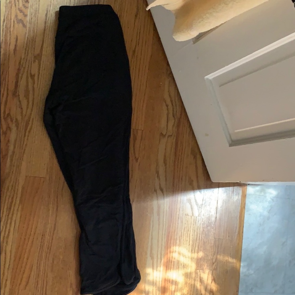 Lululemon Black capris
